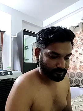 Snapshot of avi007p chatting on May 16, 2026, 4:33 am avi007p online show from May 16, 2026, 4:33 am