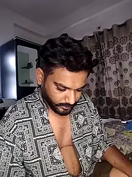 Snapshot of avi007p chatting on June 16, 2026, 12:27 pm avi007p online show from June 16, 2026, 12:27 pm
