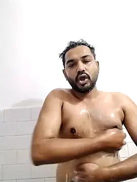 avi007p online show from December 15, 2025, 2:34 pm