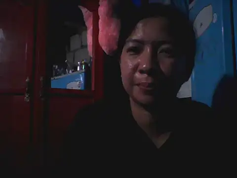 Prettymauixx online show from June 7, 2026, 2:00 pm