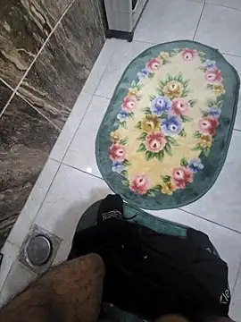 WelloffUpthrow online show from November 27, 2025, 3:23 pm