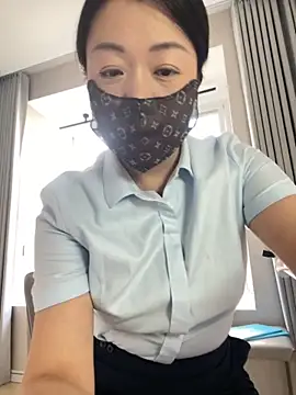 300-AMAM online show from October 11, 2025, 6:14 am