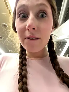 FroggyAnna online show from November 26, 2025, 6:30 pm