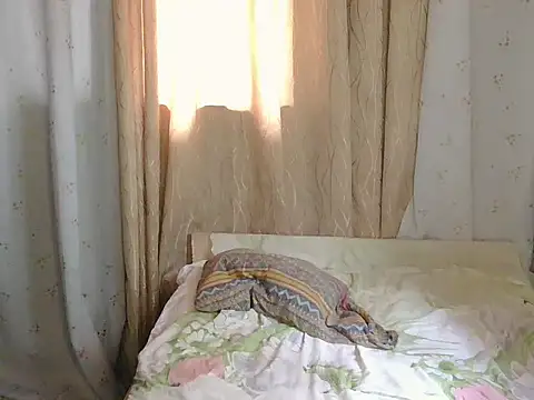 Snapshot of honeyLushess chatting on February 22, 2026, 7:00 am honeyLushess online show from February 22, 2026, 7:00 am