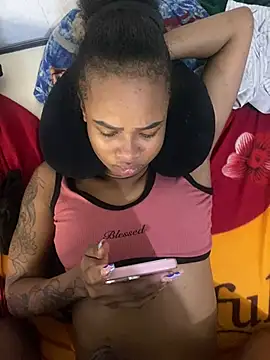 sexy-colombiana online show from May 1, 2026, 11:43 pm