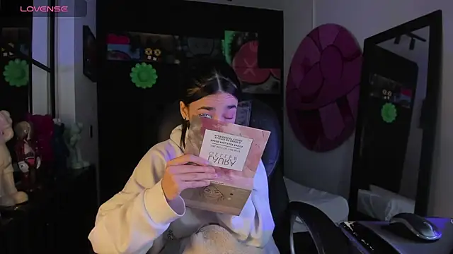 Snapshot of miIa_bratz chatting on March 12, 2026, 8:46 pm miIa bratz online show from March 12, 2026, 8:46 pm