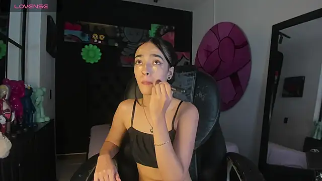 Snapshot of miIa_bratz chatting on March 19, 2026, 7:47 pm miIa bratz online show from March 19, 2026, 7:47 pm