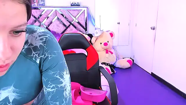 Luna Analya online show from February 25, 2026, 2:28 pm