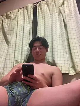 shoma2003 online show from May 12, 2026, 10:54 am