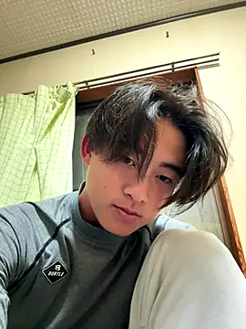 Snapshot of shoma2003 chatting on November 17, 2025, 11:25 am shoma2003 online show from November 17, 2025, 11:25 am