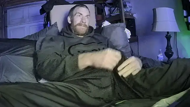 Tiggitytomociti online show from December 2, 2025, 12:18 pm