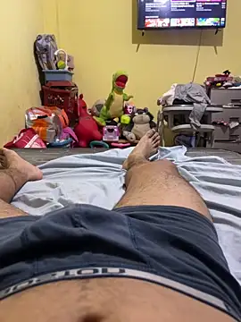 Luisfenaso online show from February 7, 2026, 3:25 am
