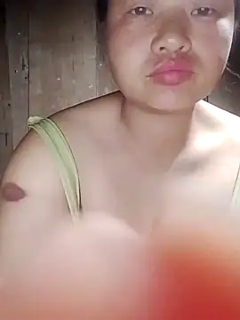 girl-babi online show from September 11, 2025, 4:18 pm