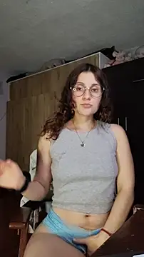 lindasyt online show from March 5, 2026, 4:09 am