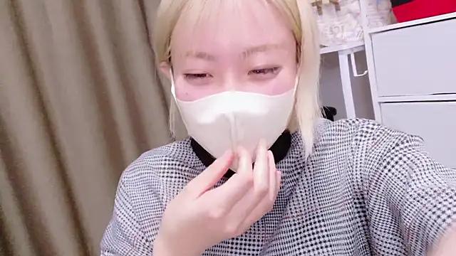 Snapshot of Nana__ch chatting on March 3, 2026, 12:12 pm Nana ch online show from March 3, 2026, 12:12 pm