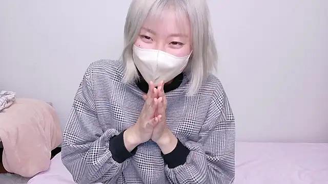 Nana  ch online show from May 25, 2026, 6:06 pm