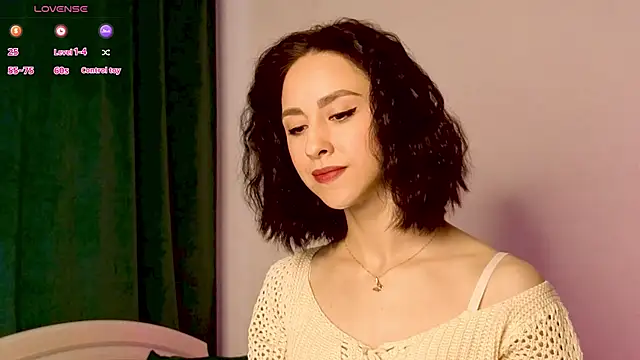 MiaSweetasHoney online show from December 5, 2025, 6:01 am