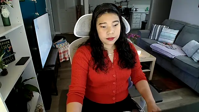 SHEILYN  online show from April 22, 2026, 5:03 am