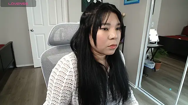 SHEILYN  online show from February 18, 2026, 2:42 am