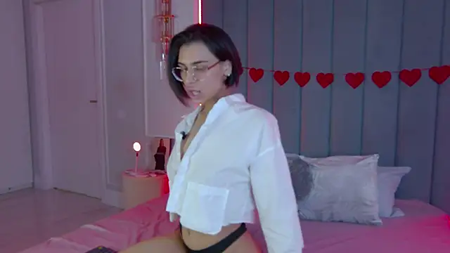 VioletAsh online show from February 23, 2026, 4:47 am