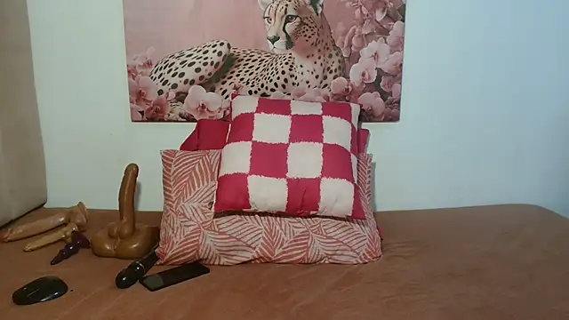 Snapshot of GorillaGripCunt77 chatting on March 3, 2026, 10:33 am GorillaGripCunt77 online show from March 3, 2026, 10:33 am