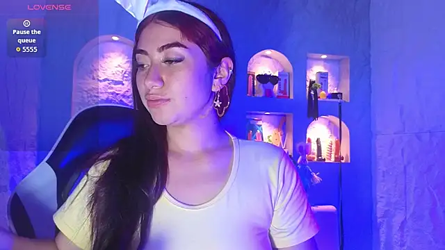 Snapshot of Sophia_tf chatting on March 26, 2026, 2:54 am Sophia tf online show from March 26, 2026, 2:54 am