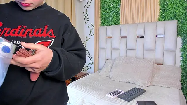 Jade Nmm online show from February 24, 2026, 12:39 pm