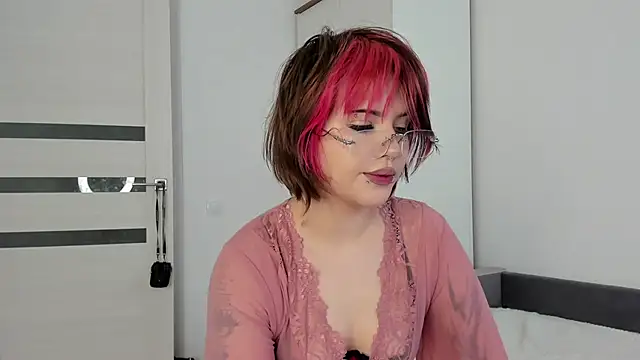 VerniceEngelking online show from June 18, 2026, 6:34 am