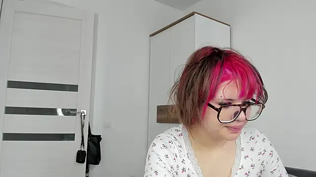 VerniceEngelking online show from June 14, 2026, 6:14 am