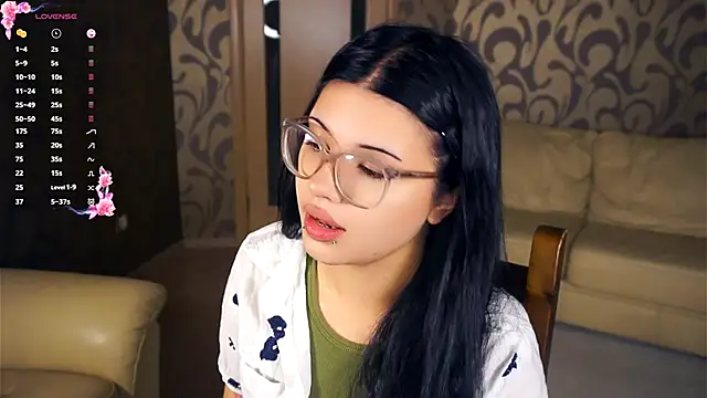 VerniceEngelking online show from September 19, 2025, 6:45 pm