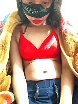 maya-Couple19 online show from January 5, 2026, 6:11 pm