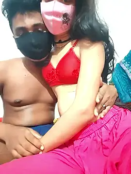 maya-Couple19 online show from October 13, 2025, 5:25 pm