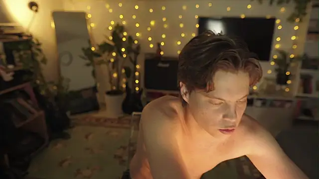 RusBradPitt online show from June 12, 2026, 2:26 pm