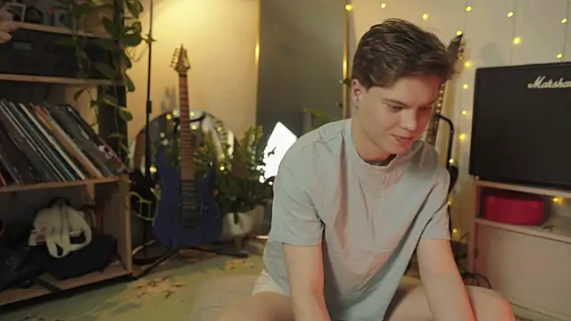 RusBradPitt online show from March 12, 2026, 4:33 pm