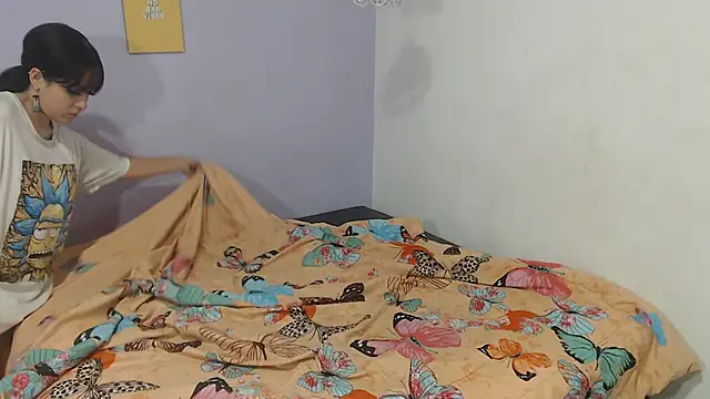 onixandghosty1 online show from September 24, 2025, 7:53 pm