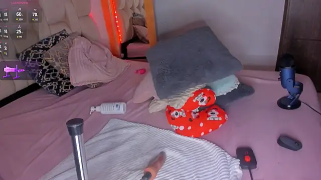 kayla-ada0 online show from October 17, 2025, 2:15 am