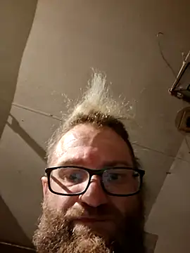 bearded cross online show from August 4, 2026, 7:35 am