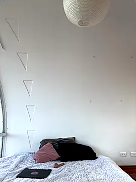 sabrina rosee online show from September 23, 2025, 1:18 pm