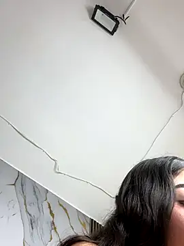 Gaby-Herrera online show from October 1, 2025, 8:24 pm