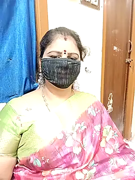 sushma26 online show from November 10, 2025, 5:07 pm