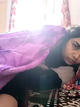 Snapshot of queenbuggi chatting on February 1, 2026, 9:18 am queenbuggi online show from February 1, 2026, 9:18 am