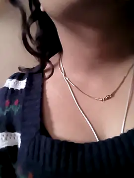 Snapshot of queenbuggi chatting on February 23, 2026, 8:26 am queenbuggi online show from February 23, 2026, 8:26 am