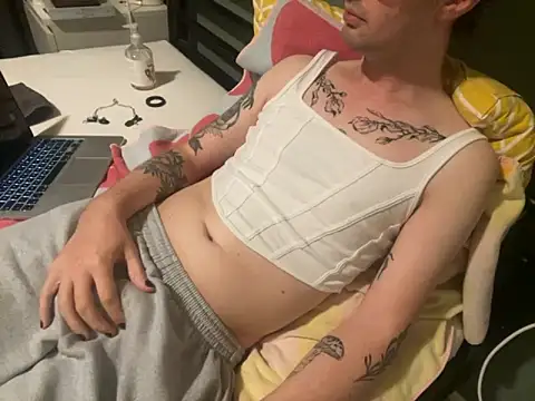 NoaTender online show from September 22, 2025, 6:25 pm