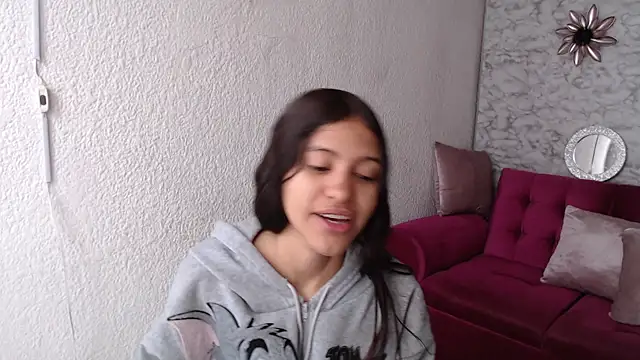 Evagirl69 online show from March 5, 2026, 12:13 pm