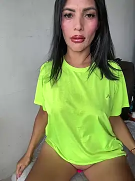 Snapshot of AlisSon__hot chatting on July 1, 2026, 4:40 pm AlisSon hot online show from July 1, 2026, 4:40 pm