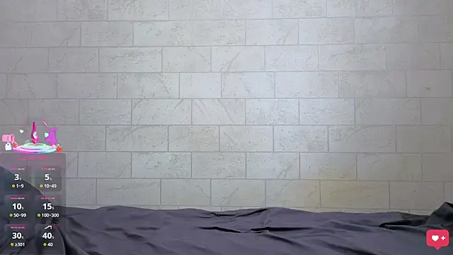 AlisaWyn online show from November 7, 2025, 7:57 am