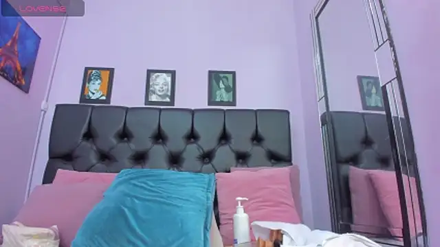 Snapshot of monalind220 chatting on February 24, 2026, 2:07 pm monalind220 online show from February 24, 2026, 2:07 pm