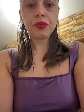 Snapshot of ladywithbigass chatting on October 8, 2025, 5:53 am ladywithbigass online show from October 8, 2025, 5:53 am