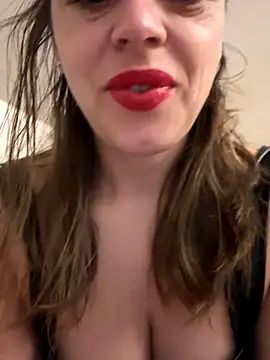 Snapshot of ladywithbigass chatting on November 10, 2025, 5:45 am ladywithbigass online show from November 10, 2025, 5:45 am