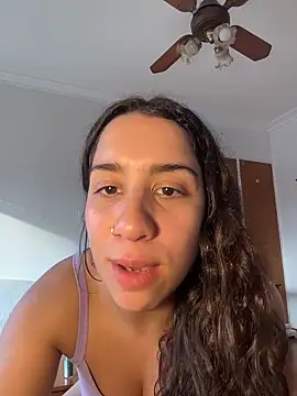 Snapshot of Souphicherry chatting on June 5, 2026, 6:57 pm Souphicherry online show from June 5, 2026, 6:57 pm